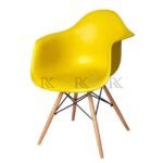 RK-DC-202 Modern Dining Chair – Stylish Molded Plastic Chair with Wooden Legs